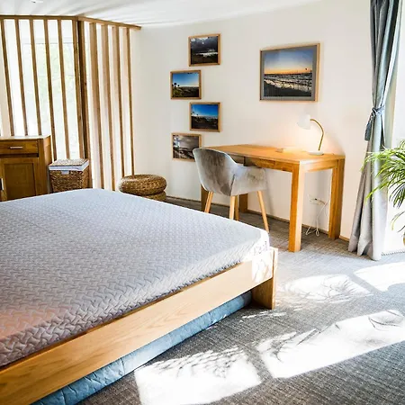 Holiday home Ainulaadne Ringmaja Liivaranna Laeheduses *