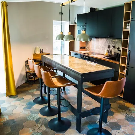 Ainulaadne Ringmaja Liivaranna Laeheduses *